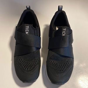 Tiem black spin shoes. 6 womens size. Only worn 5 times! (Inside only)